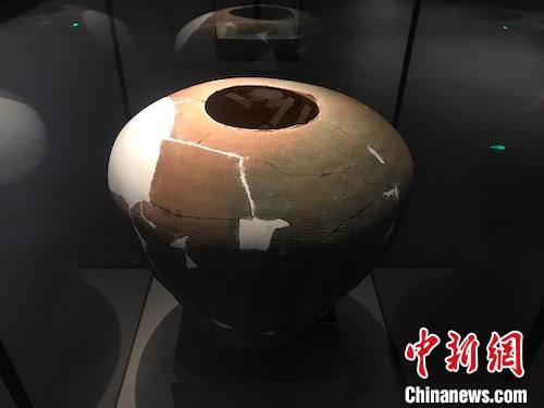 图为2019杭州出土文物展展出的文物 江杨烨 摄 图为2019杭州出土文物展展出的文物 江杨烨 摄