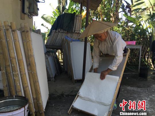 芒团傣族古法造纸:云南传女不传男的“非遗”技艺