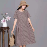 夏季新款棉麻妈妈装连衣裙 10件起批 32元/件 160斤可穿