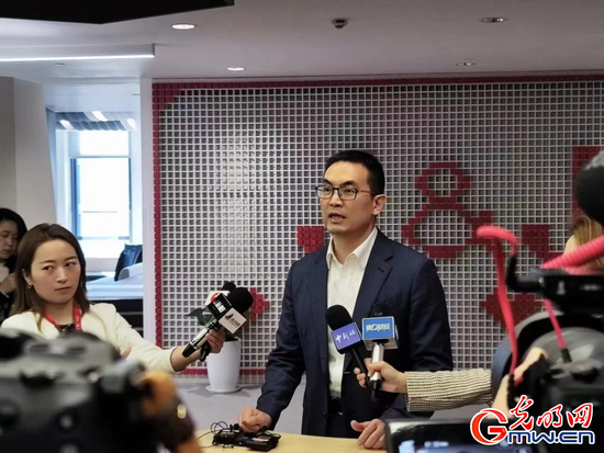  强生全球资深副总裁、中国区主席宋为群接受采访